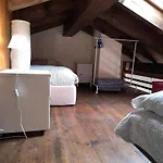 Apartment Petit Royal - Maisons De Charme Valle D'aosta - Per 6 Persone - Con Balcone, Giardino E Soppalco