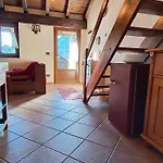Petit Royal - Maisons De Charme Valle D'aosta - Per 6 Persone - Con Balcone, Giardino E Soppalco *
