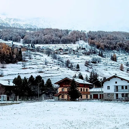 Petit Royal - Maisons De Charme Valle D'aosta - Per 6 Persone - Con Balcone, Giardino E Soppalco Apartamento Champoluc