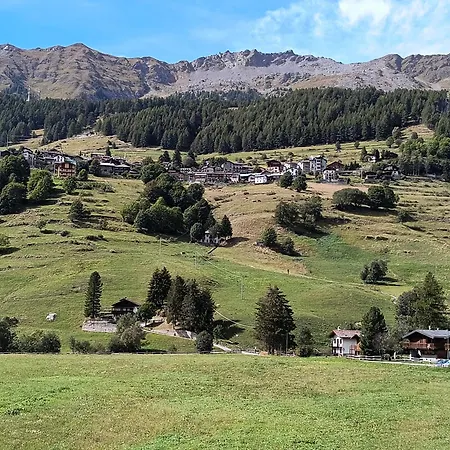Apartamento Petit Royal - Maisons De Charme Valle D'aosta - Per 6 Persone - Con Balcone, Giardino E Soppalco
