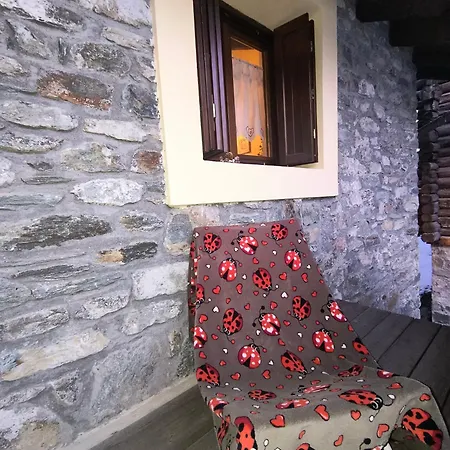 Lejlighed Petit Royal - Maisons De Charme - Per 6 Persone - Con Balcone E Soppalco Champoluc