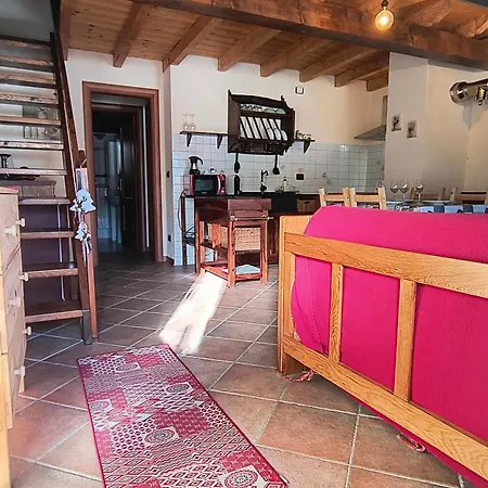 Petit Royal - Maisons De Charme Valle D'aosta - Per 6 Persone - Con Balcone, Giardino E Soppalco * Champoluc