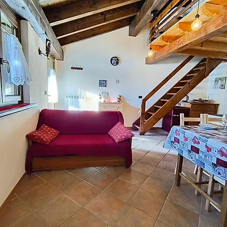 Petit Royal - Maisons De Charme Valle D'aosta - Per 6 Persone - Con Balcone, Giardino E Soppalco Apartamento *