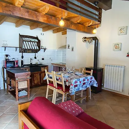 Lejlighed Petit Royal - Maisons De Charme Valle D'aosta - Per 6 Persone - Con Balcone, Giardino E Soppalco Champoluc