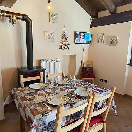 Petit Royal - Maisons De Charme Valle D'aosta - Per 6 Persone - Con Balcone, Giardino E Soppalco *
