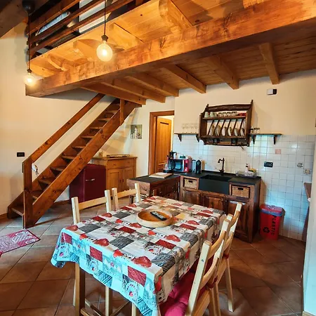 Petit Royal - Maisons De Charme - Per 6 Persone - Con Balcone E Soppalco * Champoluc