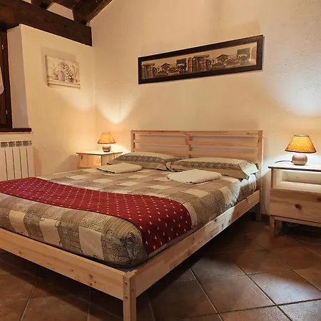 Lejlighed Petit Royal - Maisons De Charme Valle D'aosta - Per 6 Persone - Con Balcone, Giardino E Soppalco Champoluc