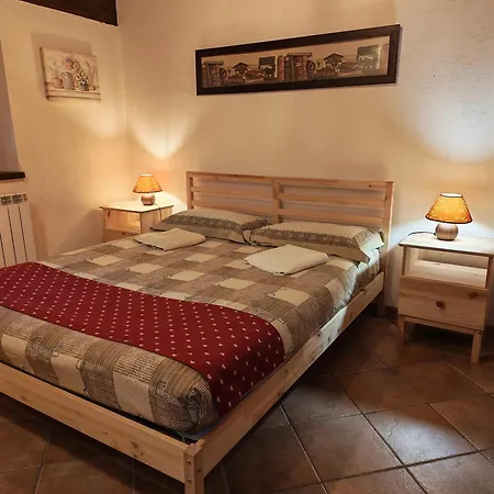 Petit Royal - Maisons De Charme Valle D'aosta - Per 6 Persone - Con Balcone, Giardino E Soppalco