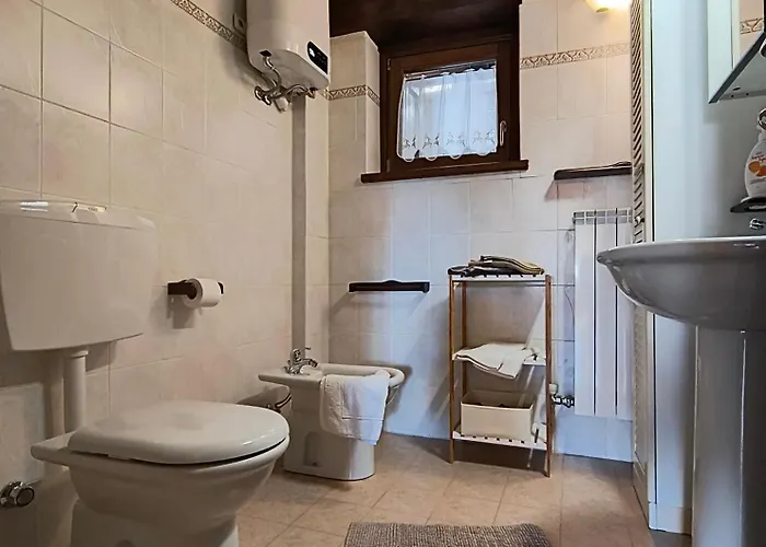 Petit Royal - Maisons De Charme Valle D'aosta - Per 6 Persone - Con Balcone, Giardino E Soppalco Apartment *