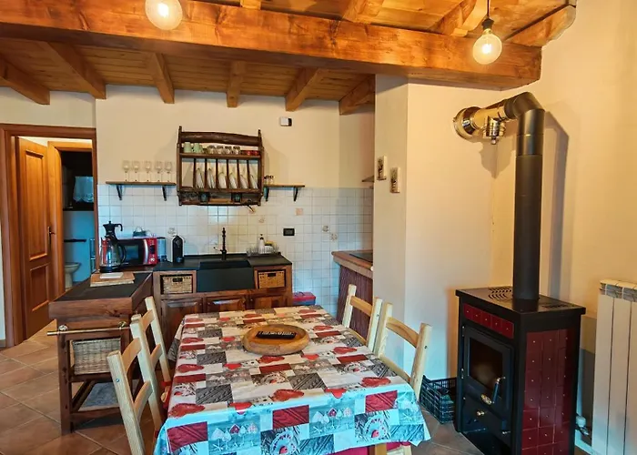 Petit Royal - Maisons De Charme Valle D'aosta - Per 6 Persone - Con Balcone, Giardino E Soppalco *