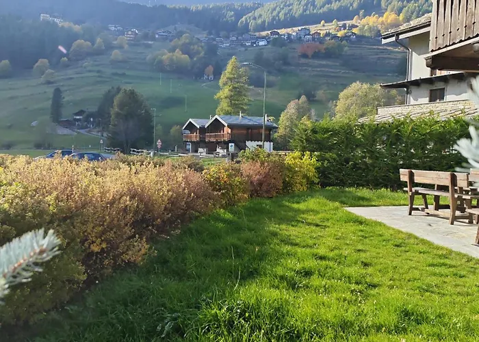 Petit Royal - Maisons De Charme Valle D'aosta - Per 6 Persone - Con Balcone, Giardino E Soppalco * تشامبولوك